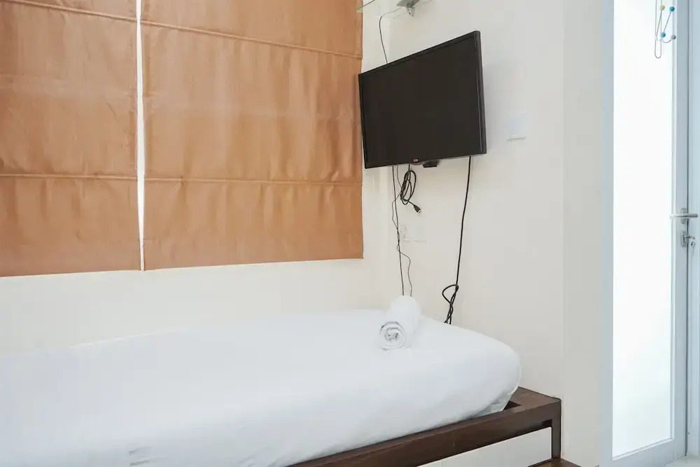 Comfort And Elegant Studio Apartment At B Residence