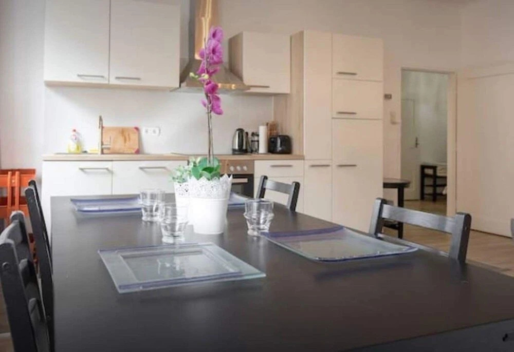 Pretty nice apartment near Hauptbahnhof