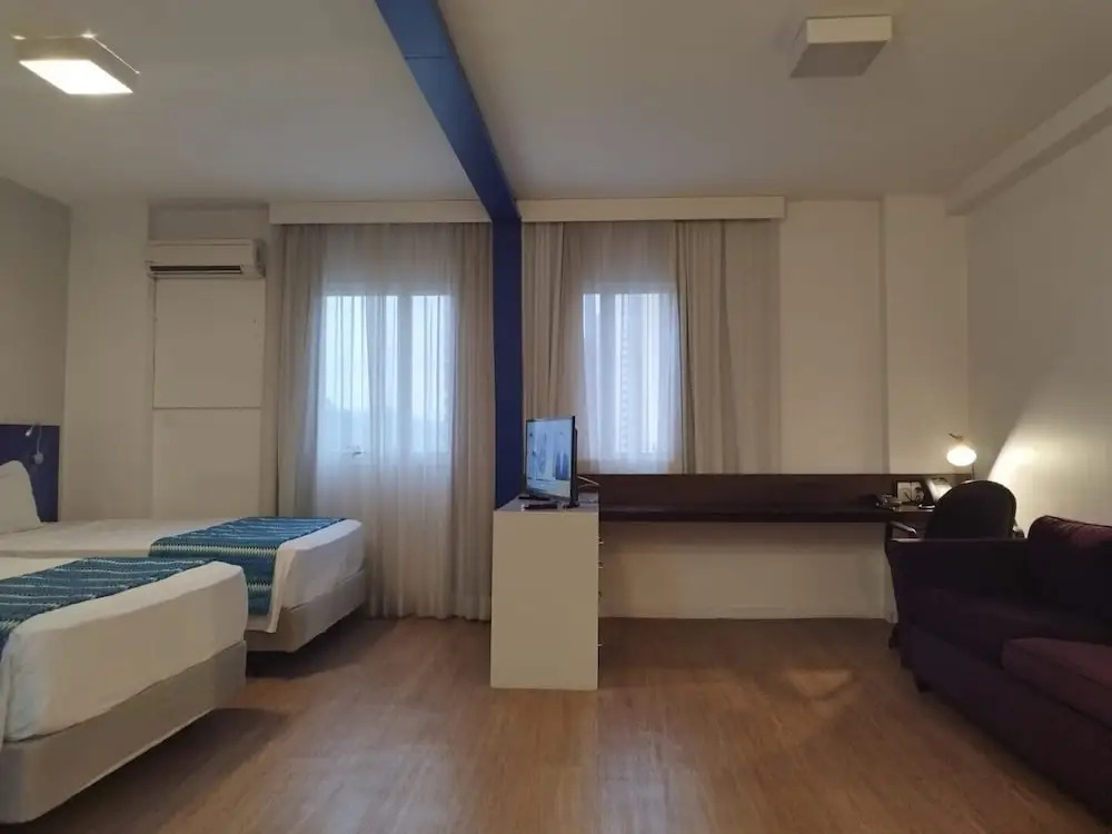 QSA - Anora Spaces - Metropolis Alphaville