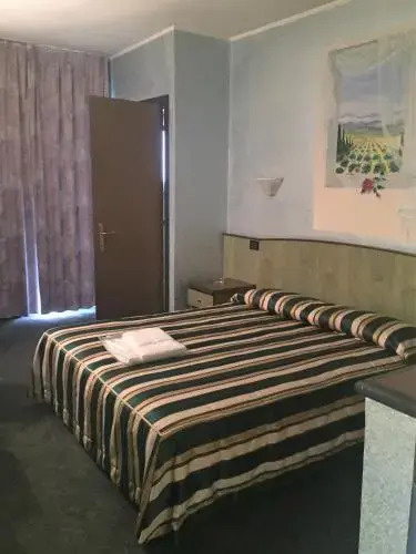 J Hotel