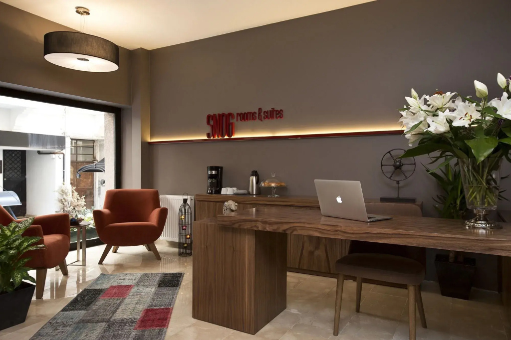 Snog Rooms & Suites