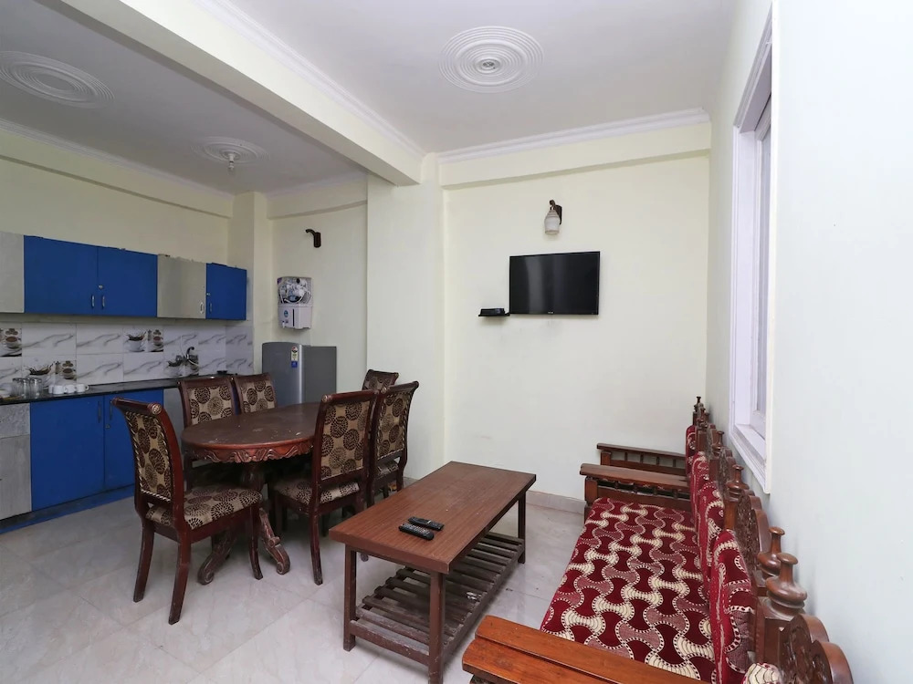 Abaan Heights by OYO Rooms