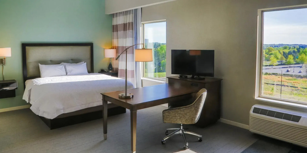 Hampton Inn & Suites Charlotte/Ballantyne