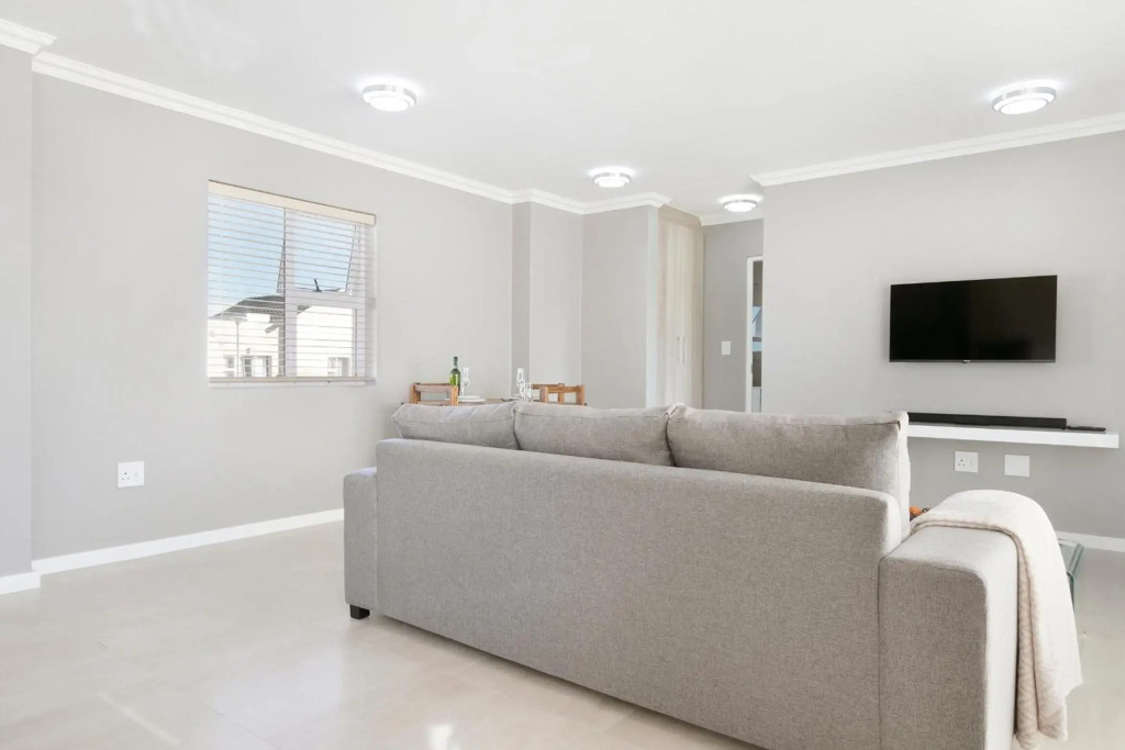 Stunning, Luxurious Apartment close to the beach