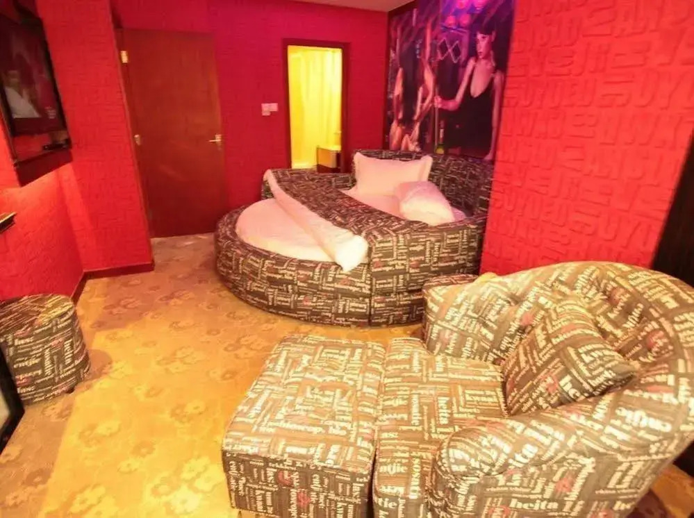 Love Theme Hotel-Shanghai Jingan Branch
