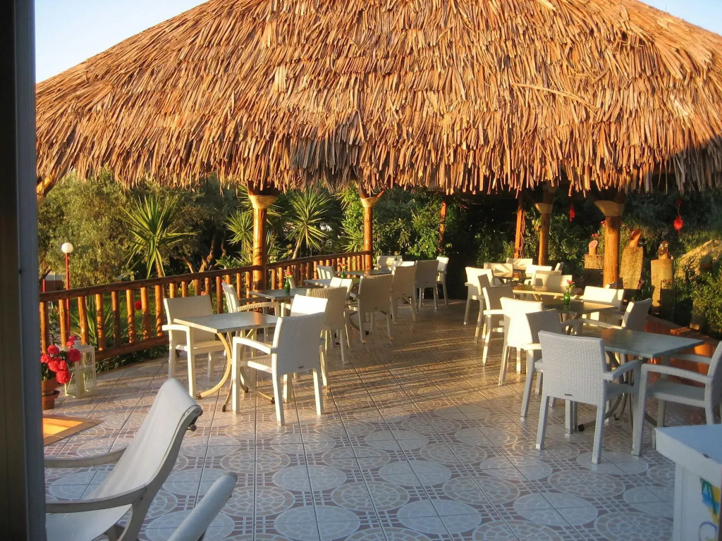 Nea Kydonia suites and studios