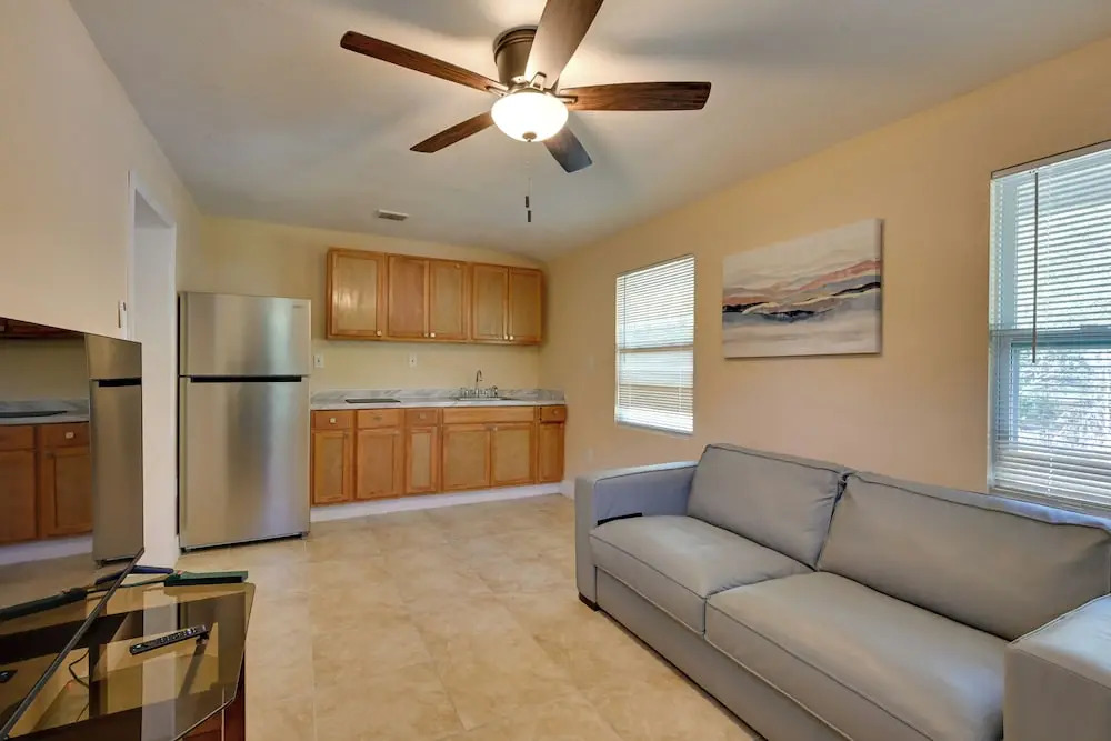 7 Mi to Busch Gardens! Family & Pet-friendly Home