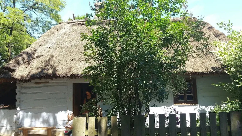 Near Train Station Apartment