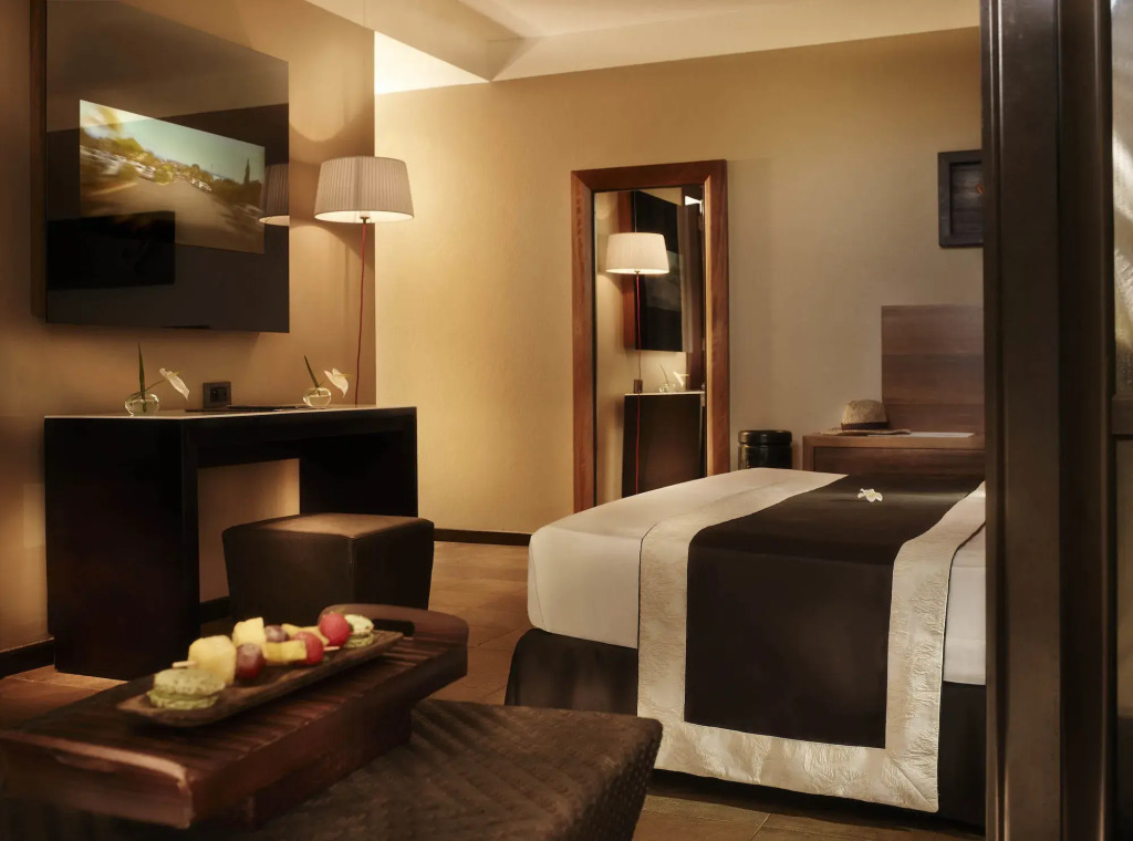 Palm Hotel & Spa