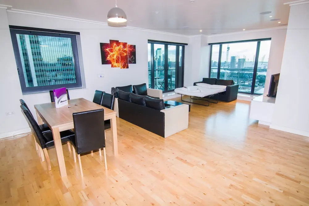 Canary Wharf Riverside Duplex
