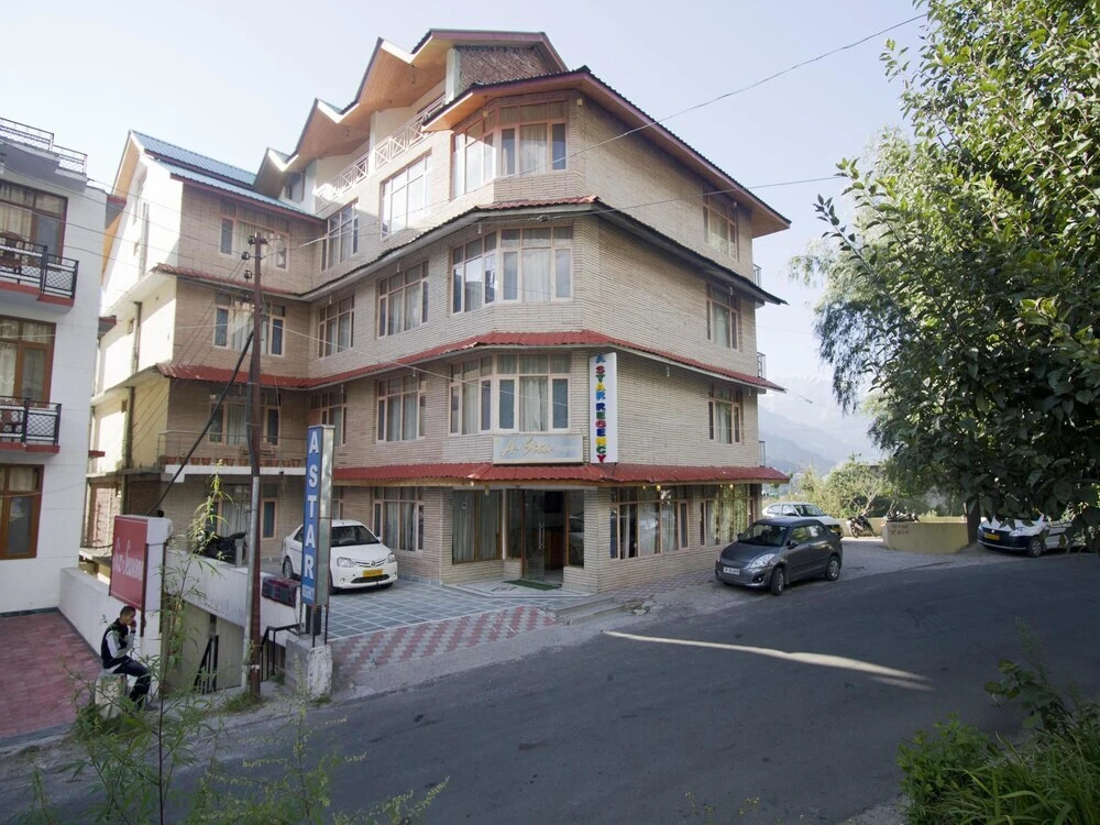 A Star Regency Hotel Manali near Mall Road