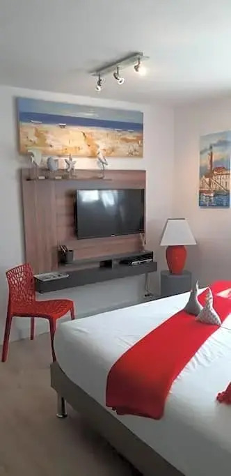 Hébergement Chambre D'Hôtes Grau Du Roi Mas Des Marines Piscine Adult Only