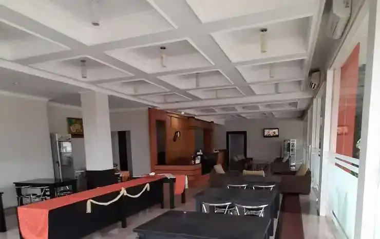 Hotel Prasasti Pacitan