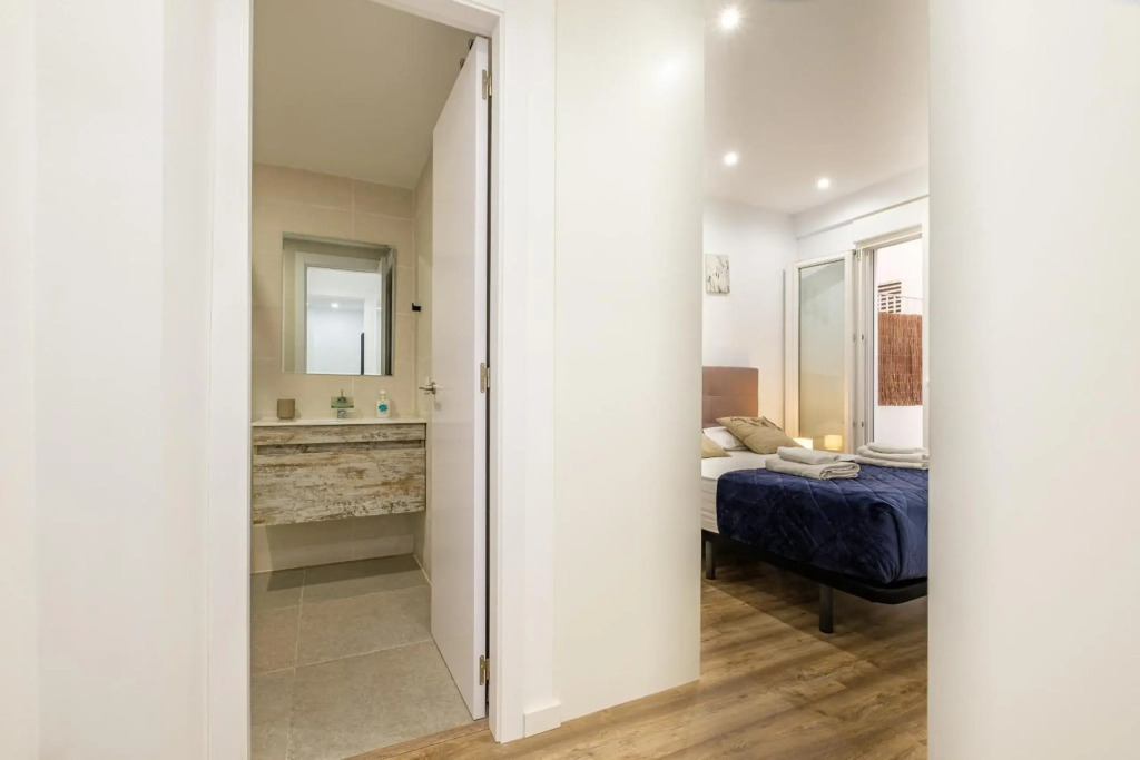 BRAND NEW apartment with private open-air space