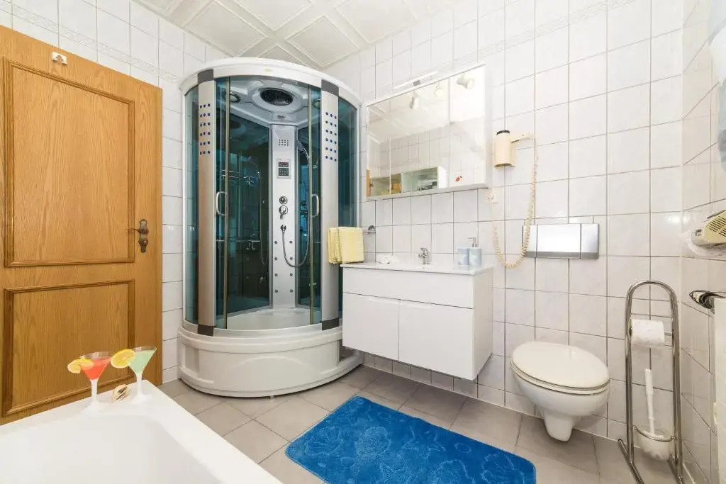 Mira Holiday Home