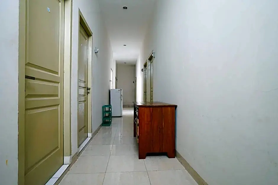 OYO Life 2874 Berlian Residence