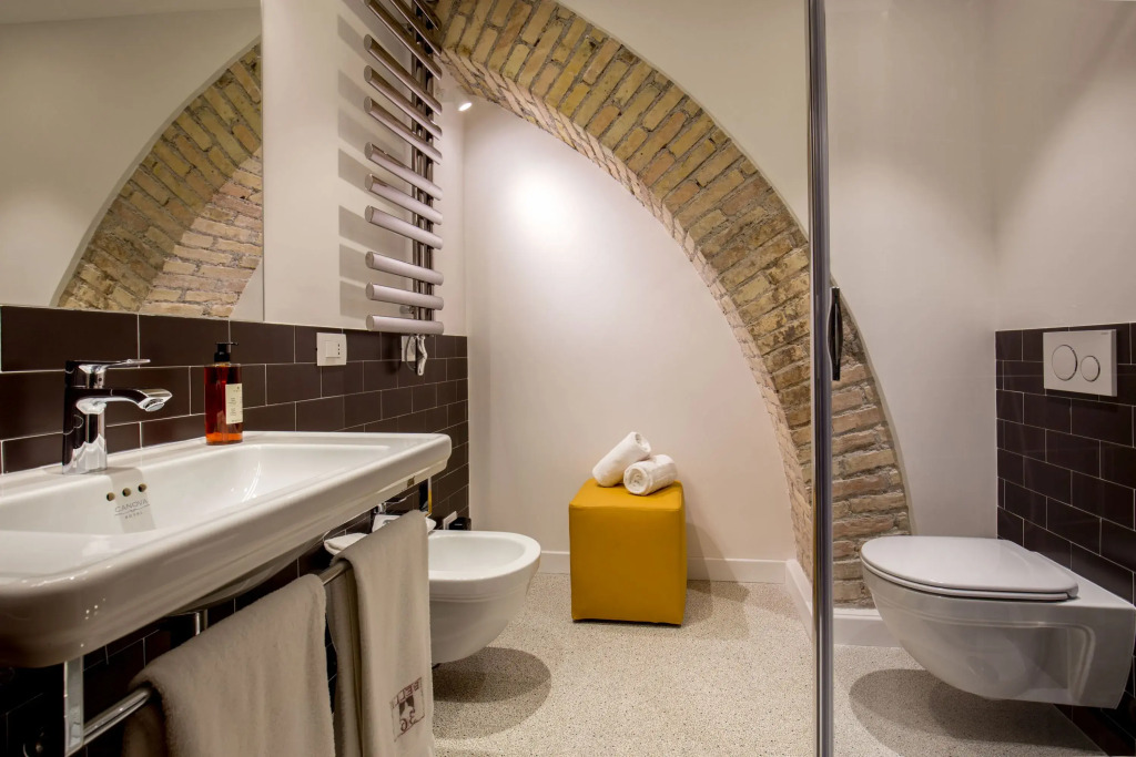 Belli36rooms near Spanish step and Vatican City