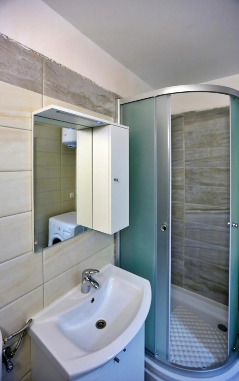 Novi studio apartman Emda u centru Splita, private parking