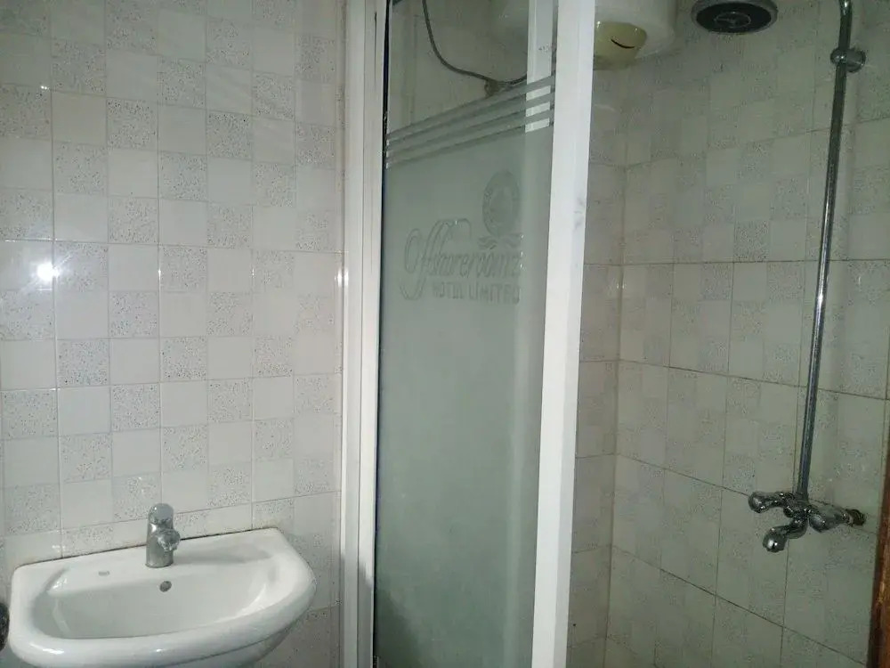 Offshoreroomz Hotel