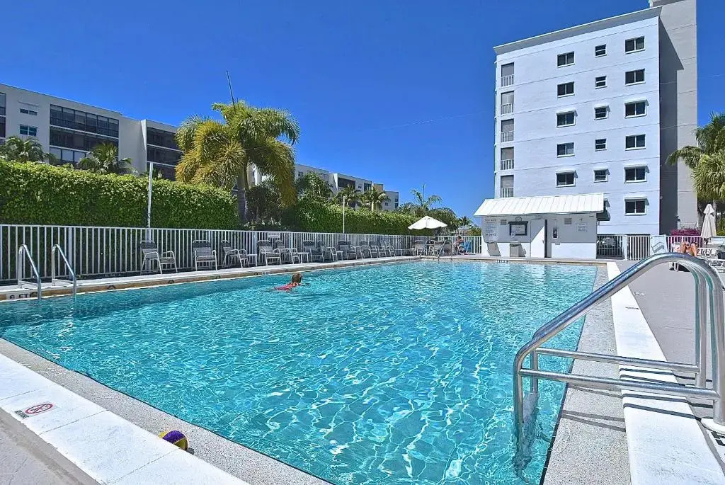 Casa Marina 623-6, 2 Bedroom, Sleeps 6, WiFi, Elevator, Canal Front, Pool
