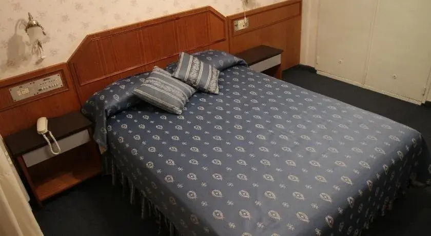 Hotel Rodney