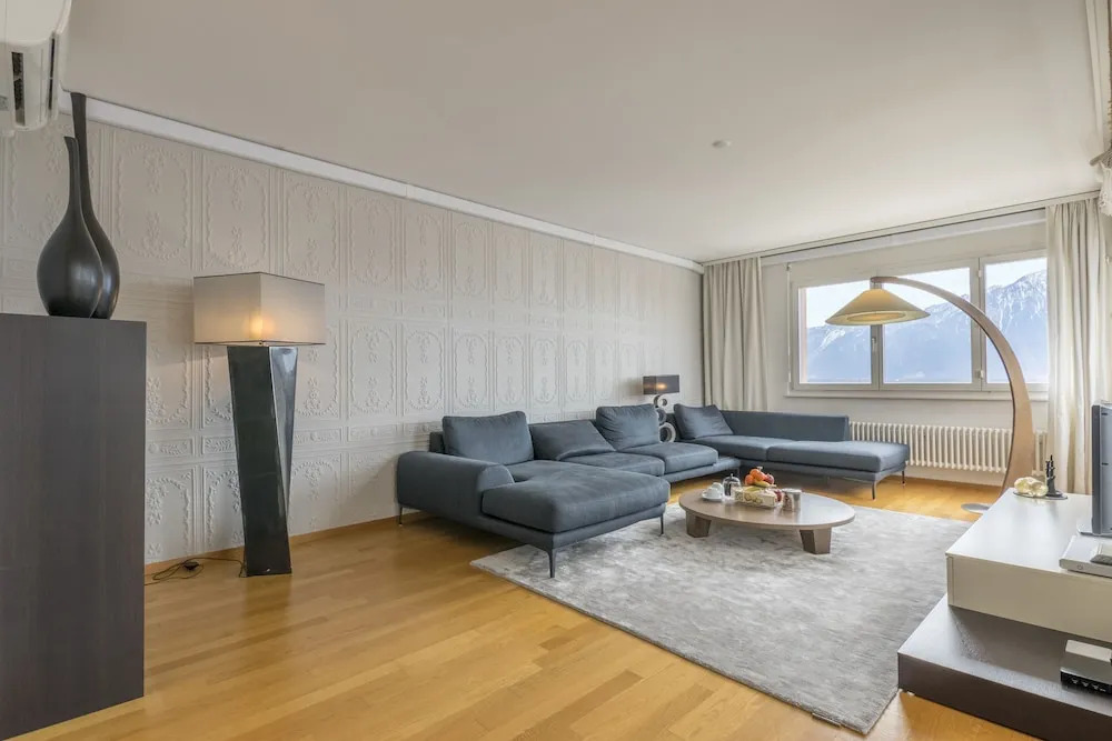 Alpine Stunning Apartment in Montreux