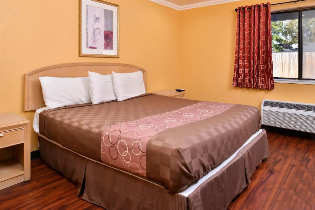 Americas Best Value Inn and Suites Clearlake