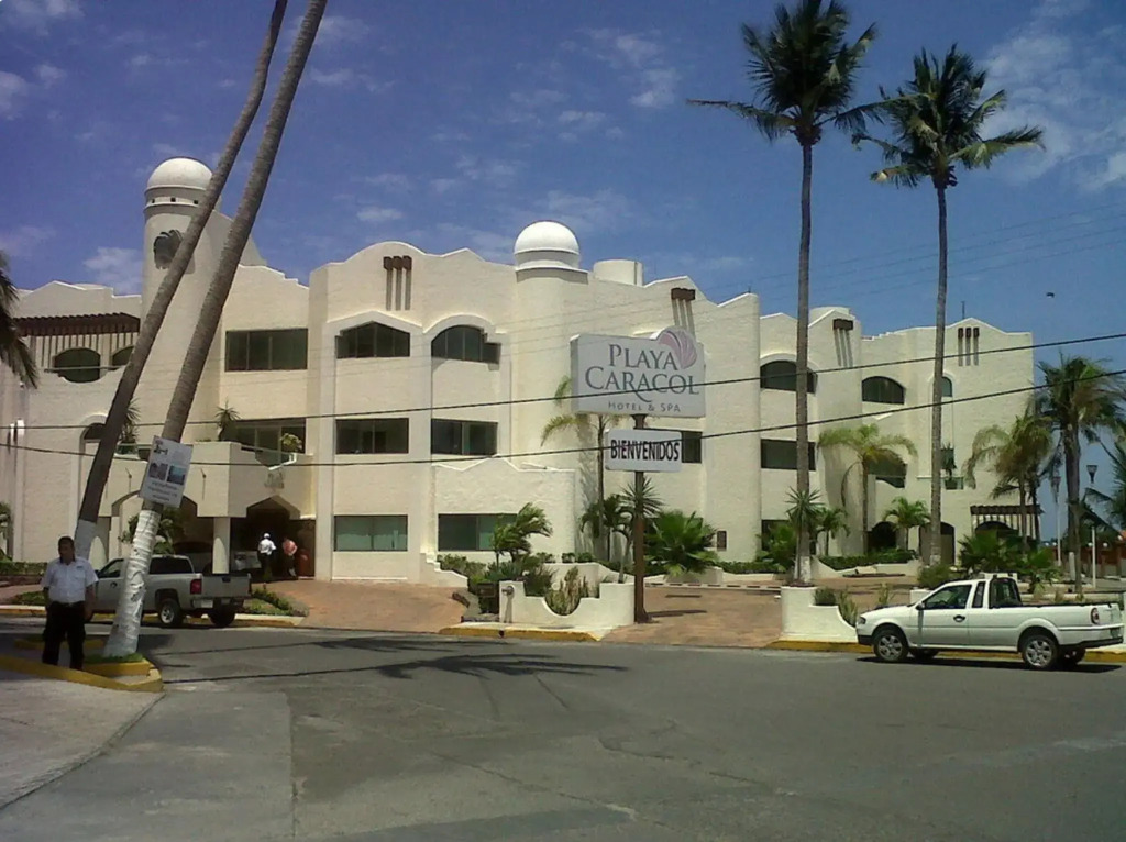 Playa Caracol Hotel & Spa