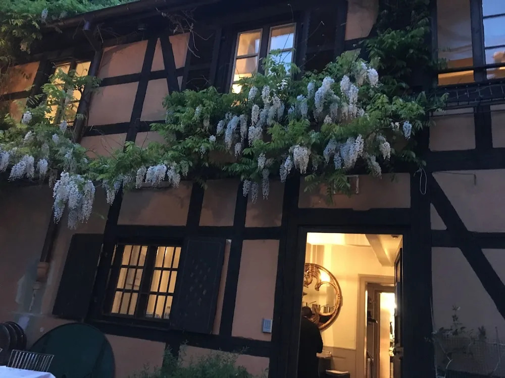 Hôtel Restaurant Chut