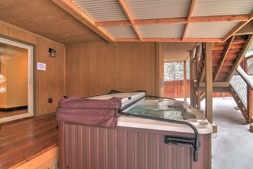 Silver Pines - Ski or Summer 30+ day Home