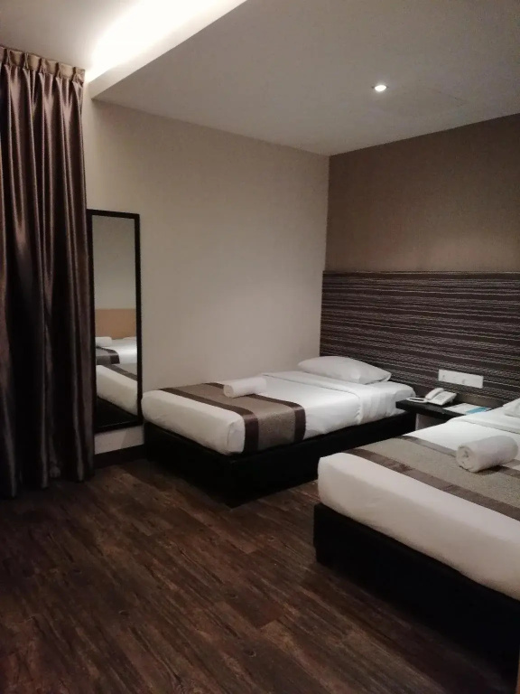 Hotel Austin Paradise
