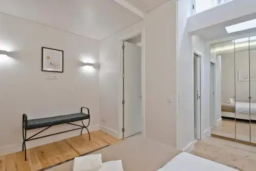 Bmyguest - Exclusive Downtown Apartment