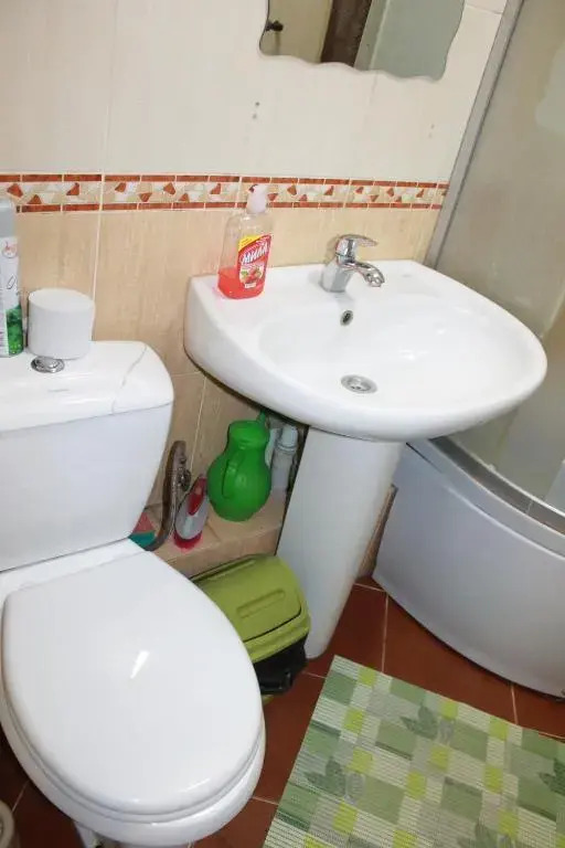 Apartments On Vostok-5, 10/7