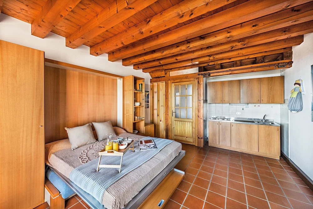Residence Moniga Porto 1-08 by Wonderful Italy