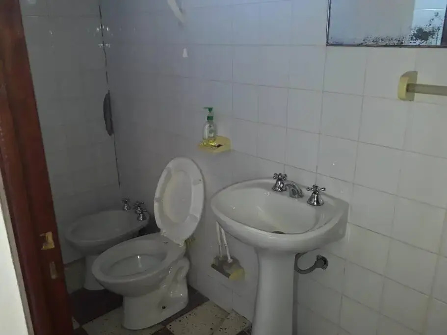 CASA GRAND BOURG CON MAGNÍFICA VISTA Y PILETA