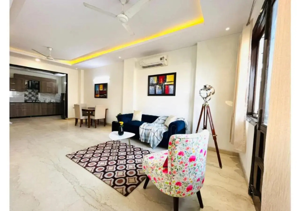 Bluo 1Bhk Defence Colony Mkt - Balcony, Parking