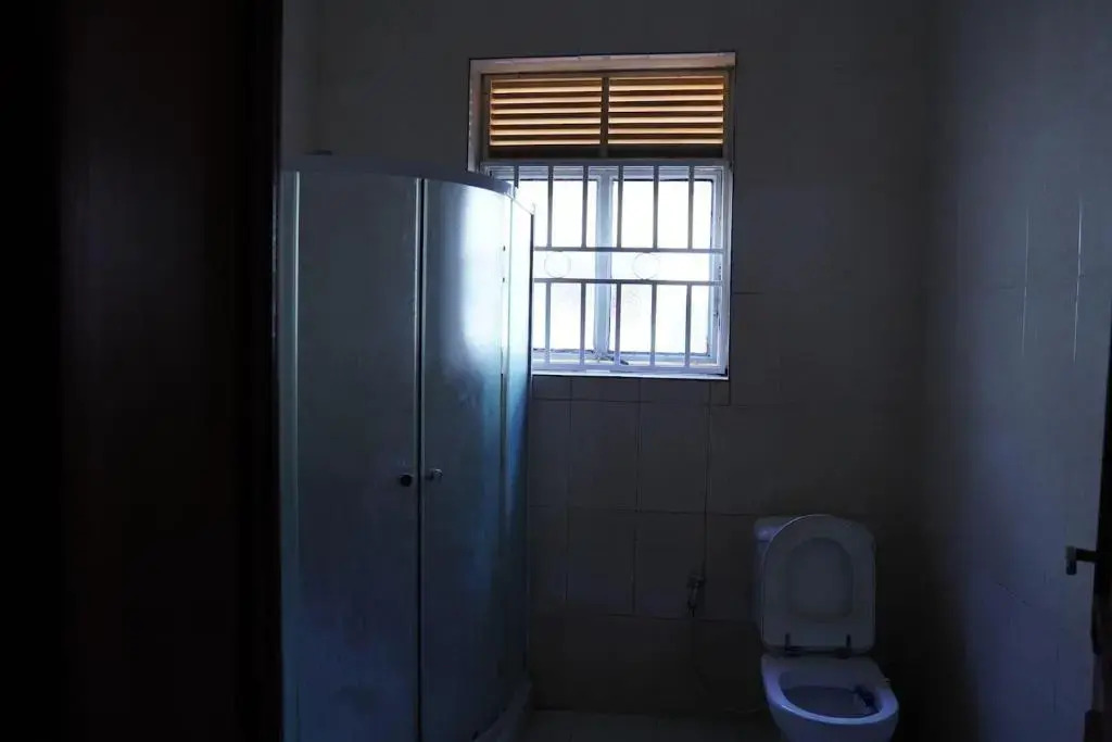 House - Sleeps 6 - Parking - Garden