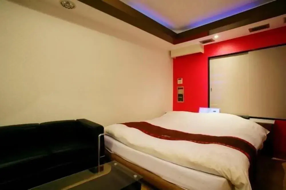 HOTEL MOBILIA