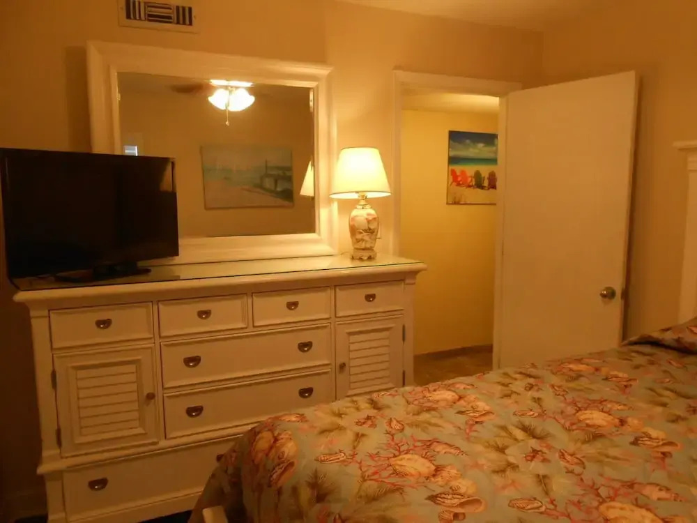 Waters Edge Resort