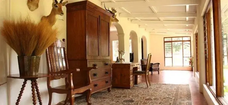 Thorn Tree Lodge