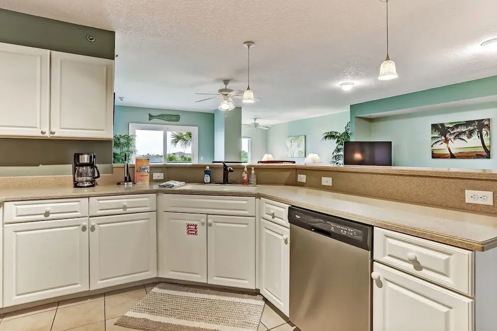 Cozy Beachfront 1BR w/ Stunning Views