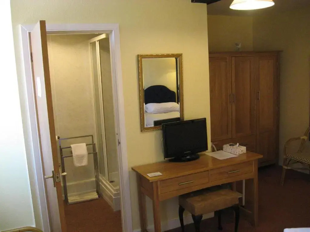 The Red Lion Hotel