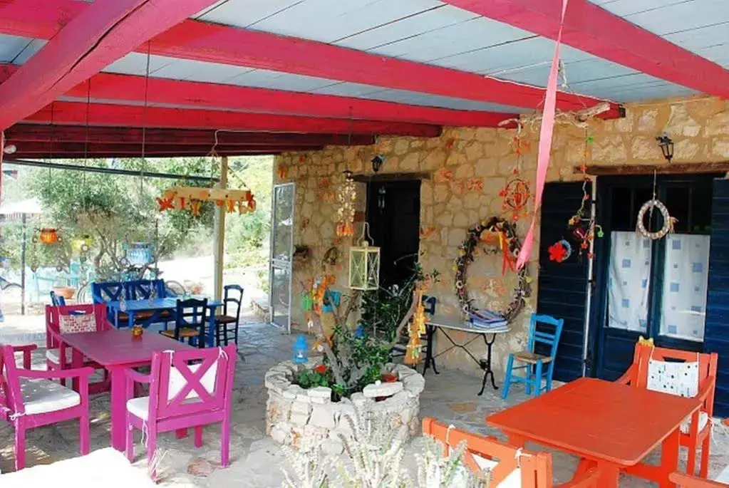 Revera Traditional Stone Villas, Apartments & Studios