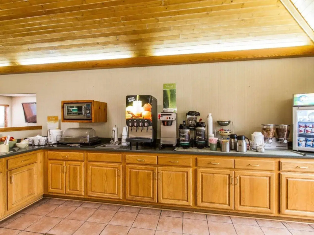 Quality Inn & Suites Marion