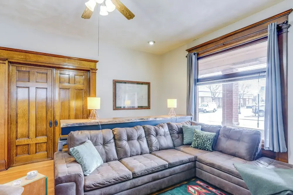 Historic Tiffin Home ~ Half Mi to University!