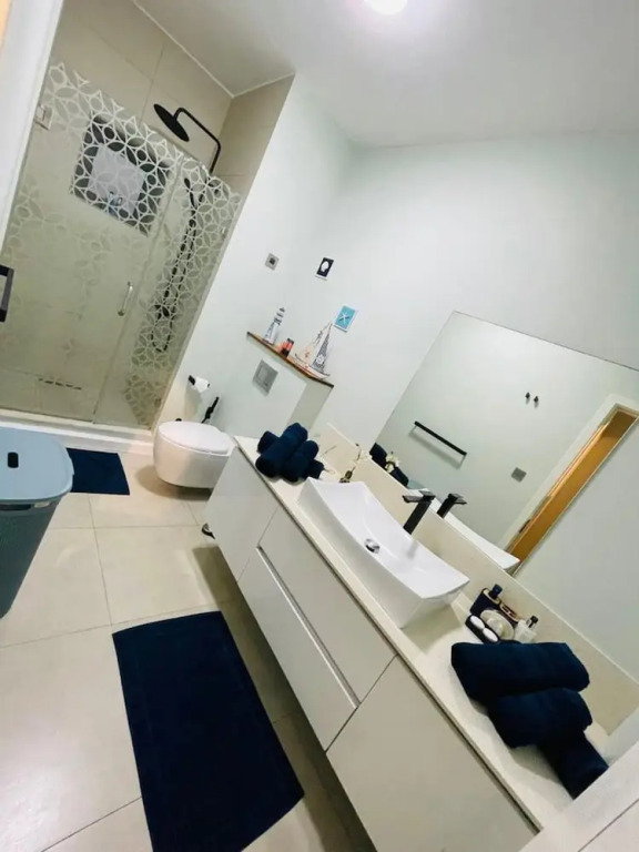 Beautiful Luxury 2-bed Apartment in Pereybere