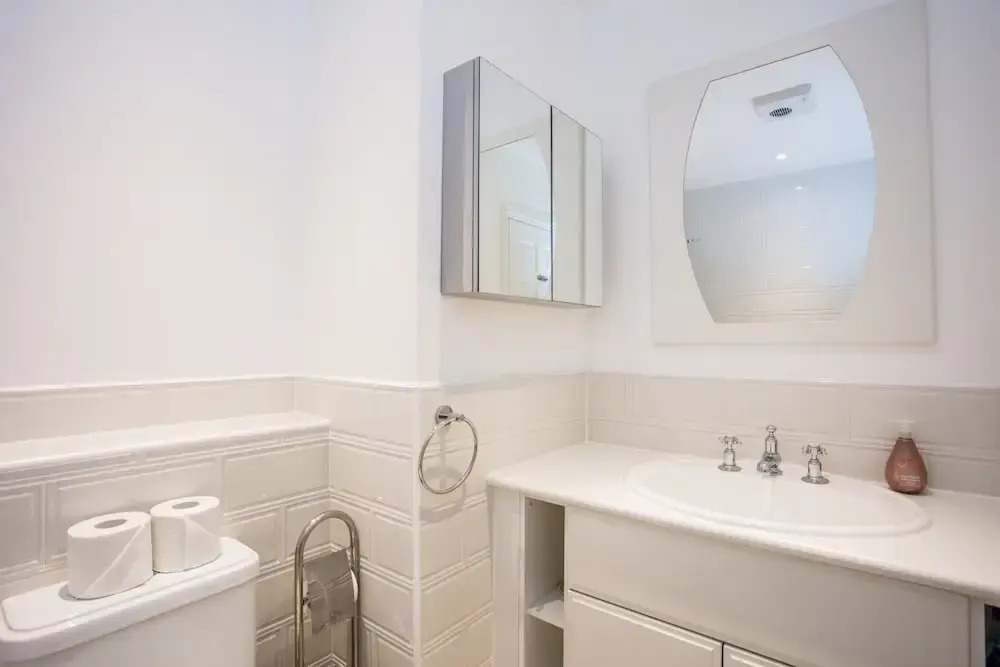 Spacious 2 Bedroom Flat With Garden