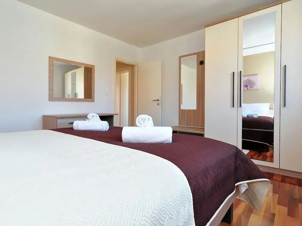 Apartment Azzini Violeta