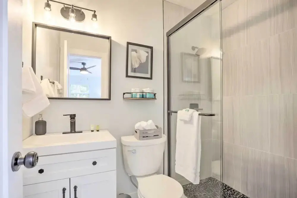 Modern Florida Home ~ 5 Mi to Surfside Park!