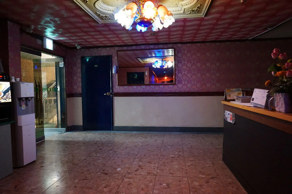 Grand Motel